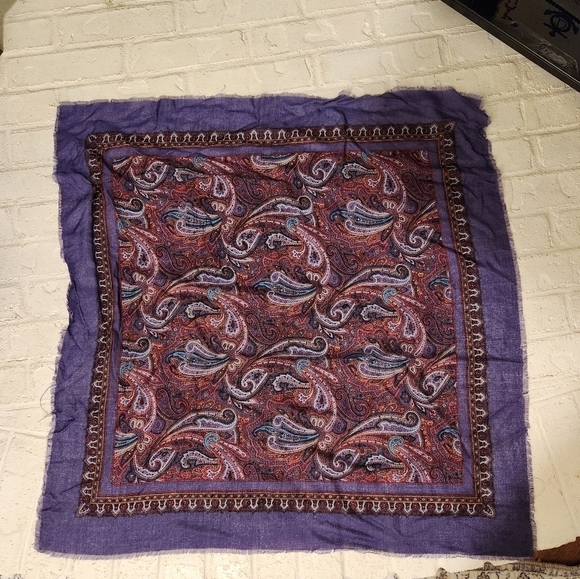 Vintage Scarf 30x30 - Picture 2 of 6